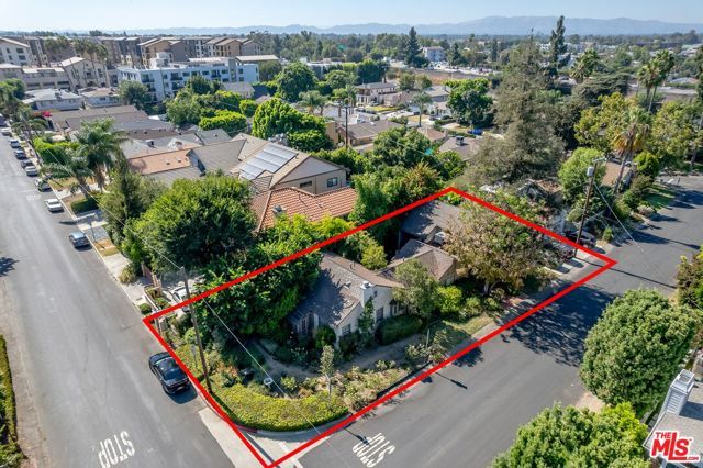 15203 Camarillo Street, Sherman Oaks, CA 91403