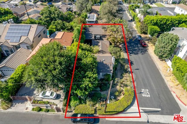 15203 Camarillo Street, Sherman Oaks, CA 91403