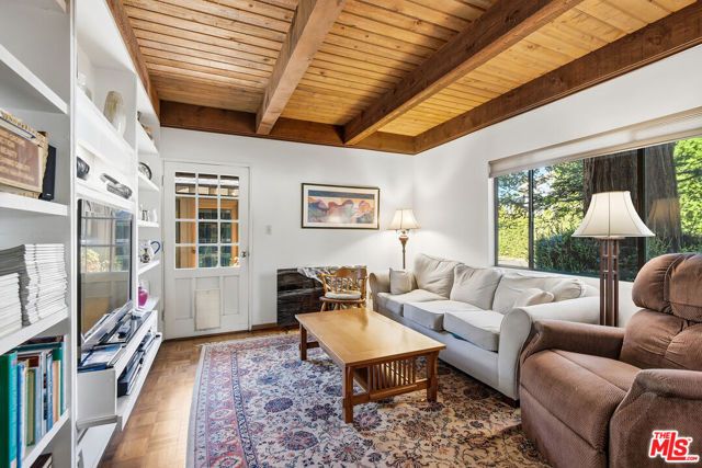 15203 Camarillo Street, Sherman Oaks, CA 91403