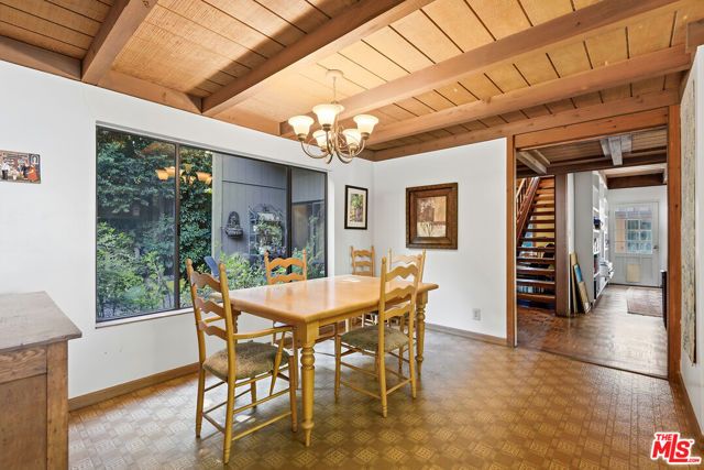 15203 Camarillo Street, Sherman Oaks, CA 91403
