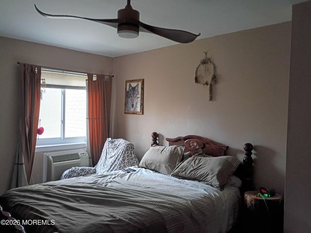 6 Lake Avenue 3B, East Brunswick, NJ 08816