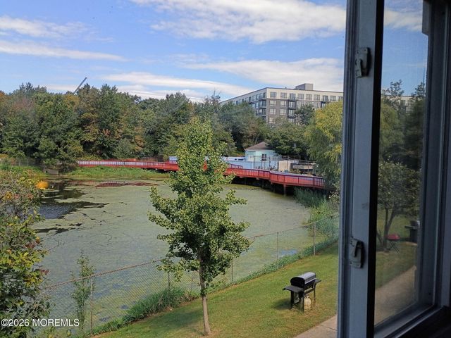 6 Lake Avenue 3B, East Brunswick, NJ 08816