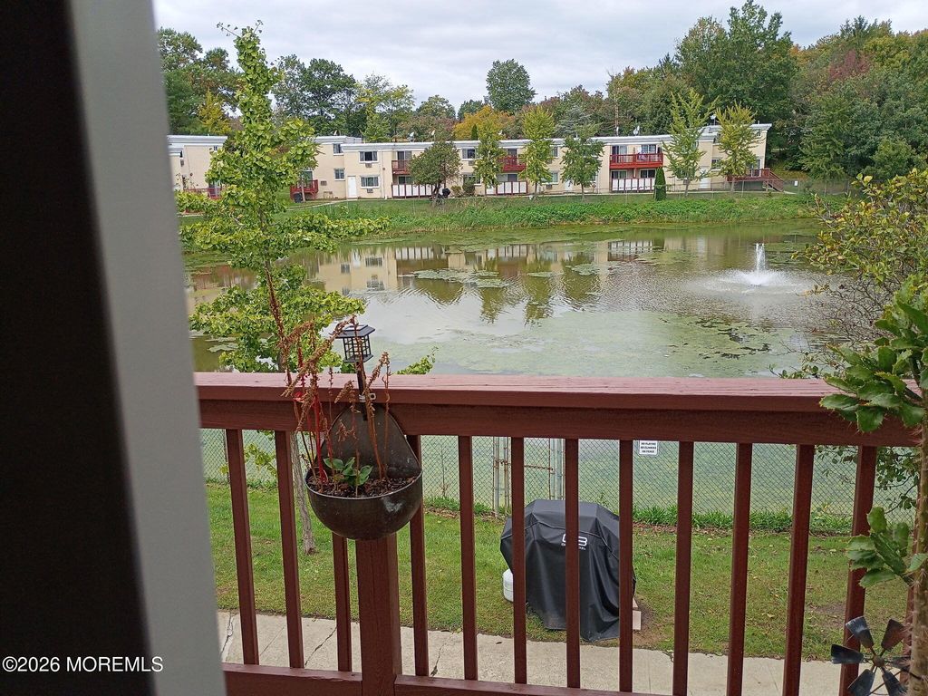 6 Lake Avenue 3B, East Brunswick, NJ 08816