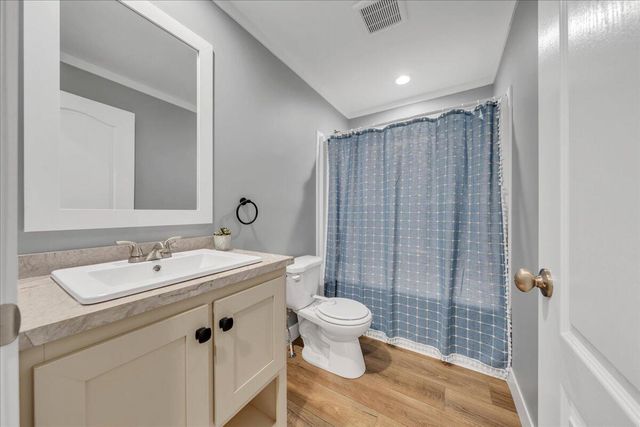 165 Spence RD, Union Hall, VA 24176