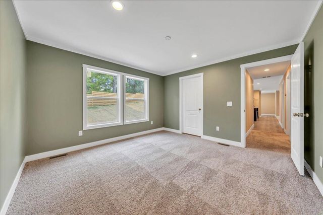 165 Spence RD, Union Hall, VA 24176