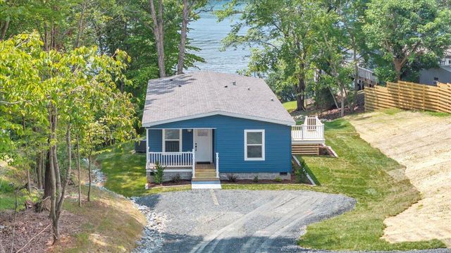 165 Spence RD, Union Hall, VA 24176