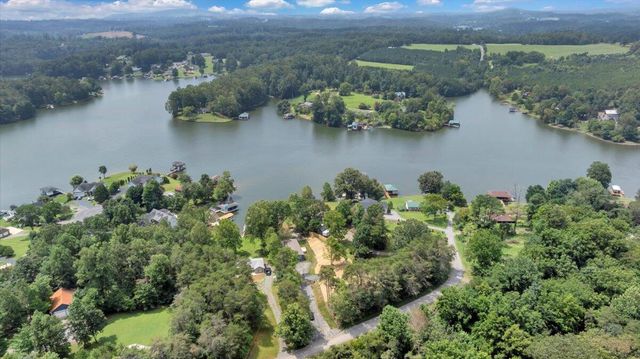 165 Spence RD, Union Hall, VA 24176