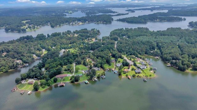 165 Spence RD, Union Hall, VA 24176