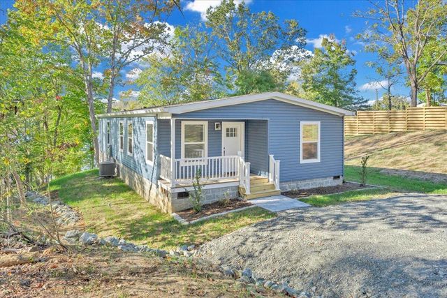 165 Spence RD, Union Hall, VA 24176