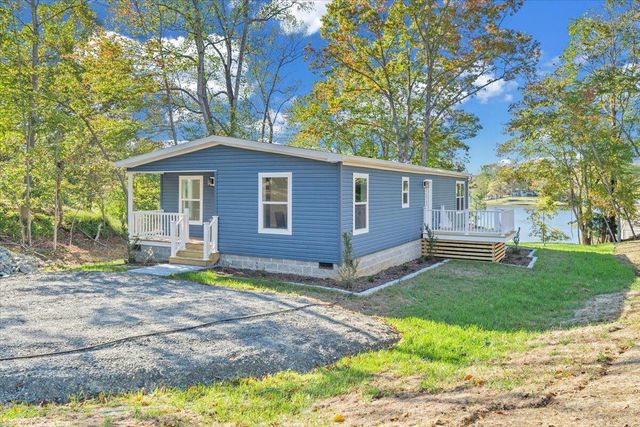 165 Spence RD, Union Hall, VA 24176