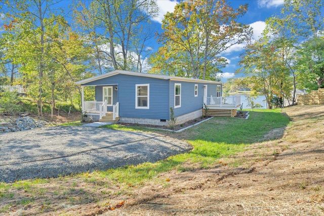 165 Spence RD, Union Hall, VA 24176