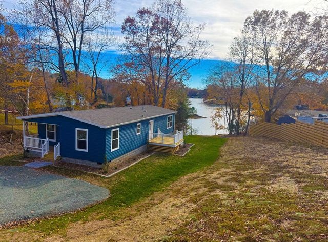 165 Spence RD, Union Hall, VA 24176