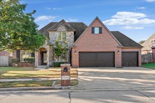8812 E 110th Street, Bixby, OK 74133