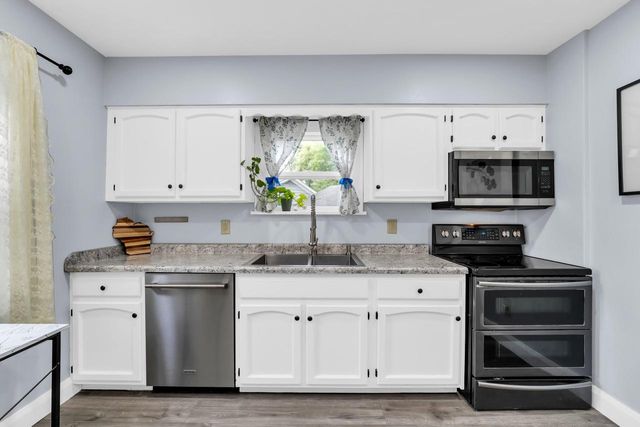 W305S5060 Highway 83, Mukwonago, WI 53149