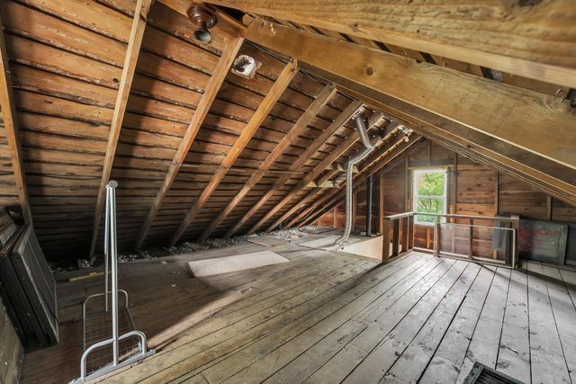 W305S5060 Highway 83, Mukwonago, WI 53149