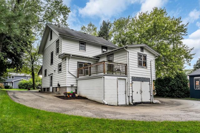 W305S5060 Highway 83, Mukwonago, WI 53149