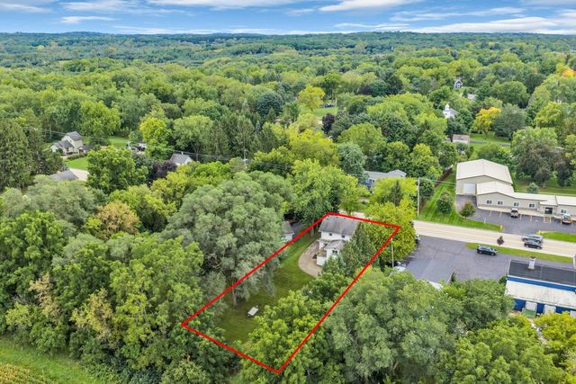 W305S5060 Highway 83, Mukwonago, WI 53149