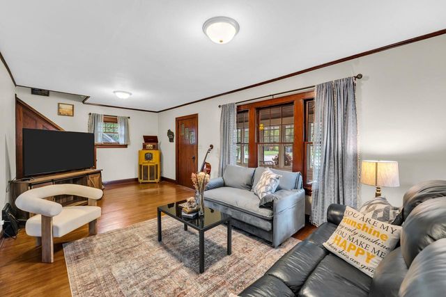 W305S5060 Highway 83, Mukwonago, WI 53149