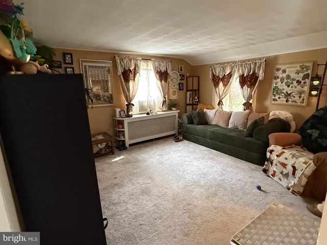 152 3RD AVE, Broomall, PA 19008