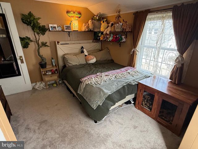 152 3RD AVE, Broomall, PA 19008