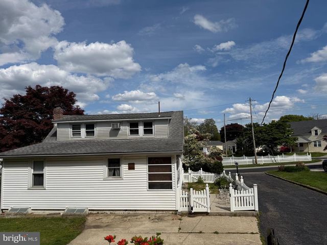 152 3RD AVE, Broomall, PA 19008
