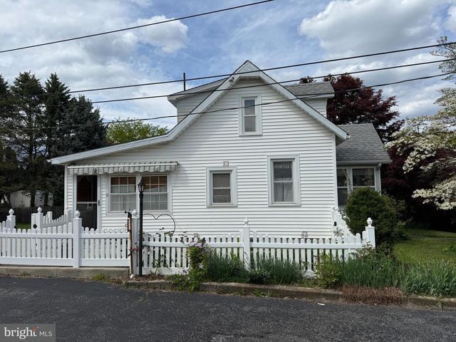 152 3RD AVE, Broomall, PA 19008