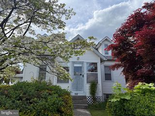 152 3RD AVE, Broomall, PA 19008