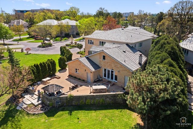 822 Coventry Lane, Oak Brook, IL 60523