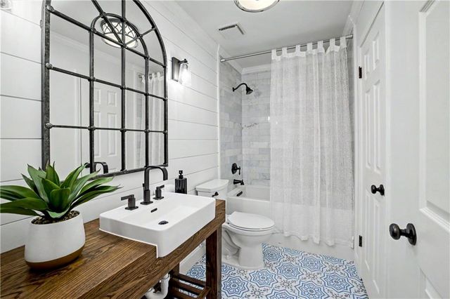 1606 Walker Street SE, Smyrna, GA 30080