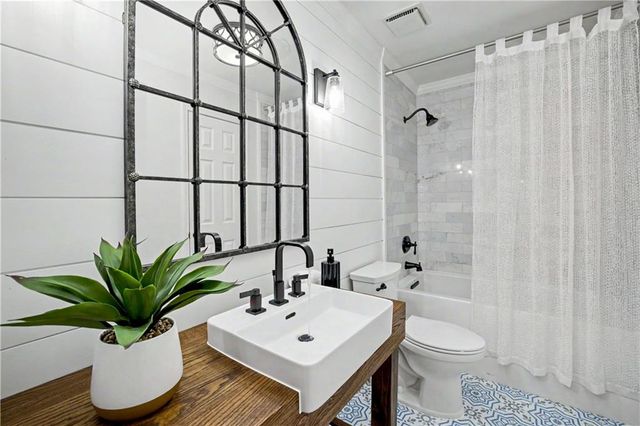 1606 Walker Street SE, Smyrna, GA 30080