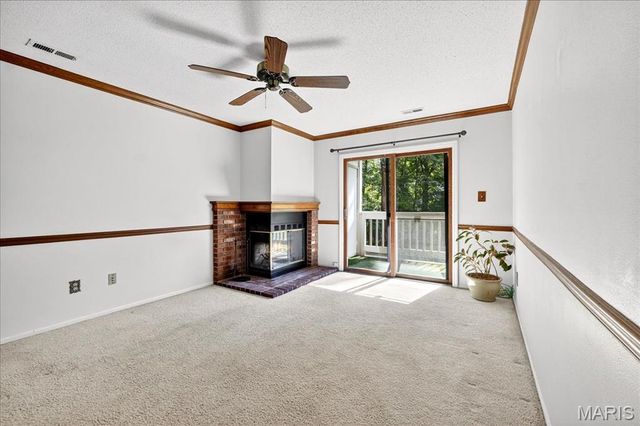 12952 Bryce Canyon Drive B, Maryland Heights, MO 63043