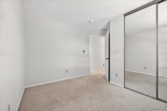 12952 Bryce Canyon Drive B, Maryland Heights, MO 63043