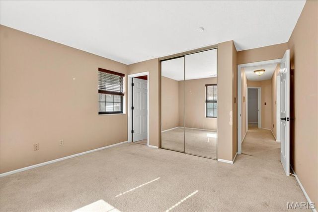 12952 Bryce Canyon Drive B, Maryland Heights, MO 63043