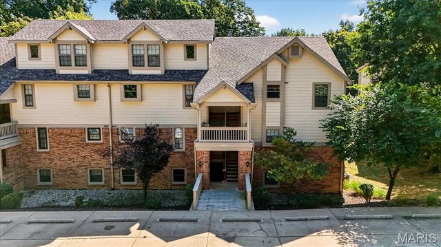 12952 Bryce Canyon Drive B, Maryland Heights, MO 63043