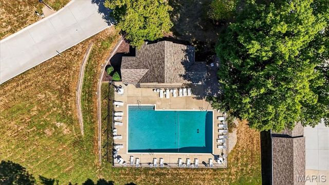 12952 Bryce Canyon Drive B, Maryland Heights, MO 63043