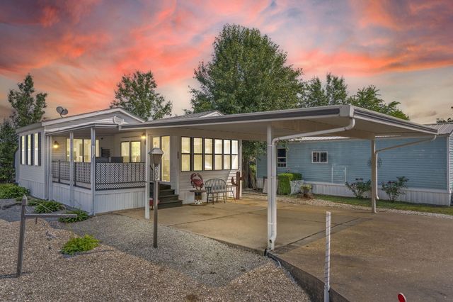 209 Blue Bird Lane, Branson, MO 65616