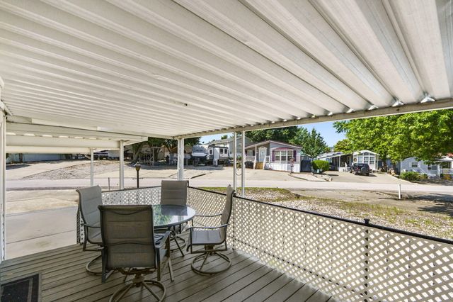 209 Blue Bird Lane, Branson, MO 65616