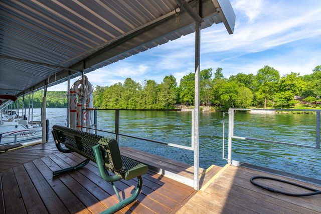 209 Blue Bird Lane, Branson, MO 65616