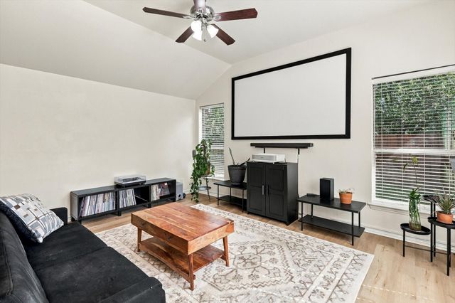 3906 Canton Court, Denton, TX 76208
