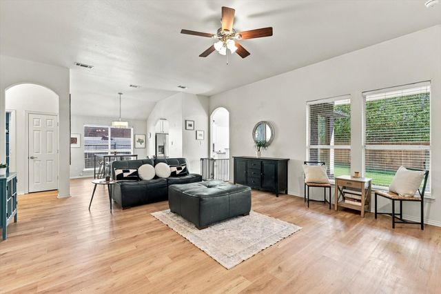 3906 Canton Court, Denton, TX 76208
