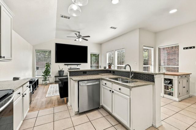 3906 Canton Court, Denton, TX 76208