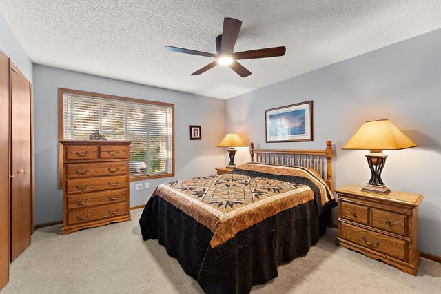 7556 Ojibway Park Bay, Woodbury, MN 55125