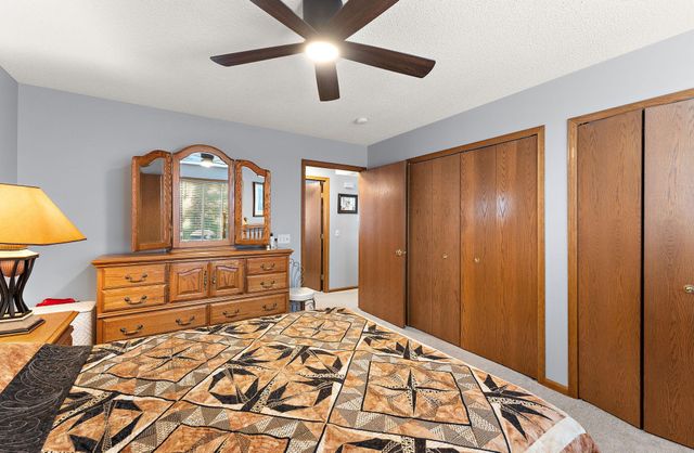7556 Ojibway Park Bay, Woodbury, MN 55125