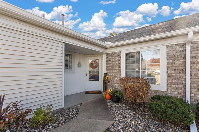 7556 Ojibway Park Bay, Woodbury, MN 55125