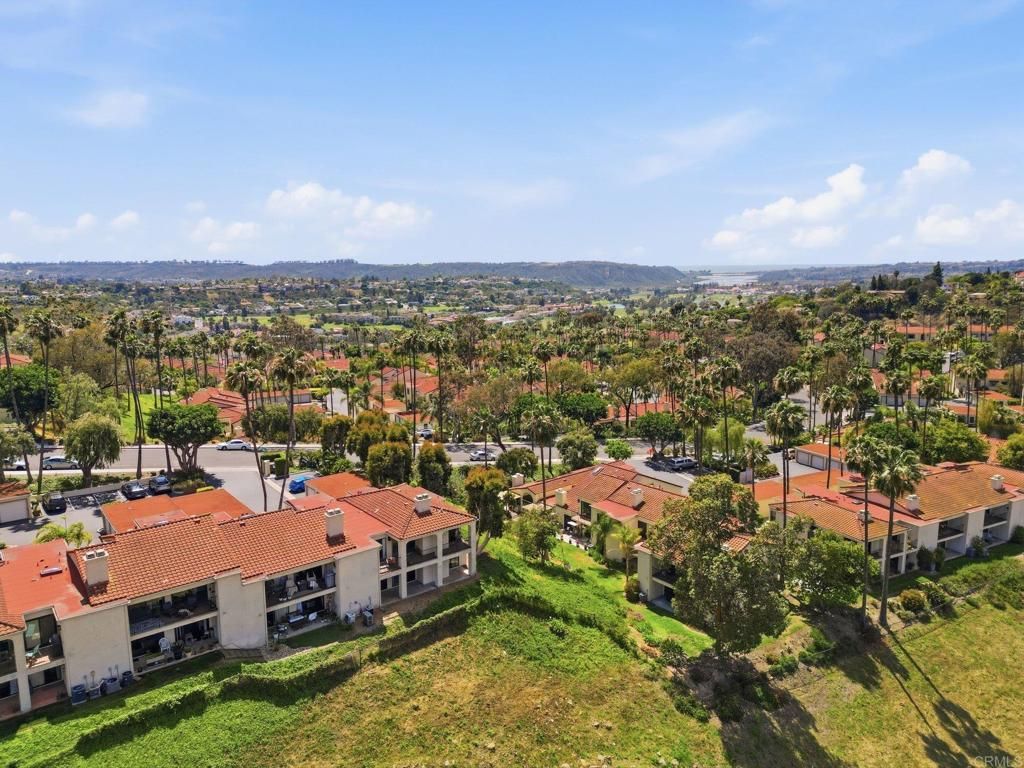 Image 39 of property listing at 3140 Arroyo Vista, Carlsbad, CA 92009