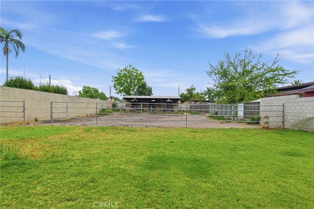456 W Bennett, Compton, CA 90220