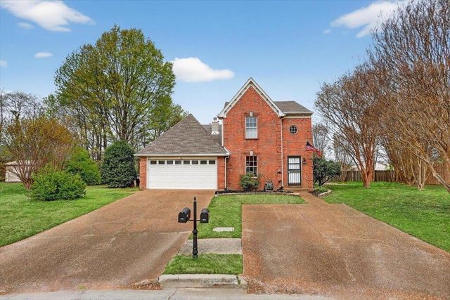 8314 MANGROVE DR, Memphis, TN 38016