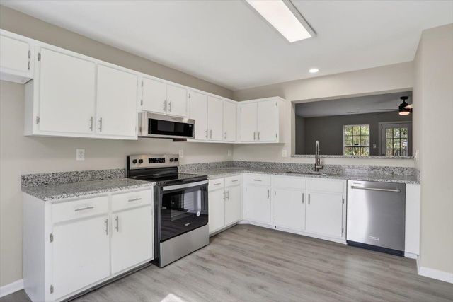 8314 MANGROVE DR, Memphis, TN 38016