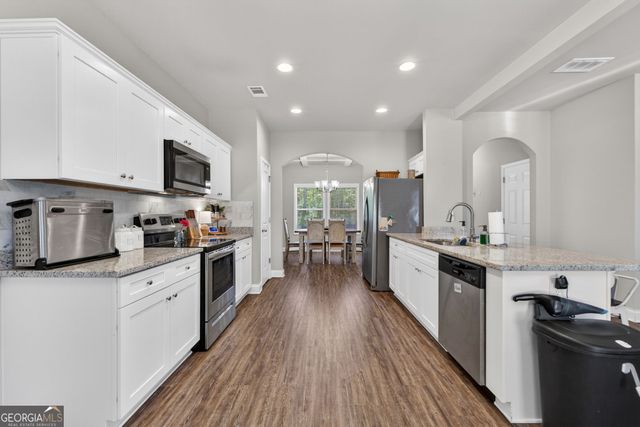 606 Sutton Road, Forsyth, GA 31029
