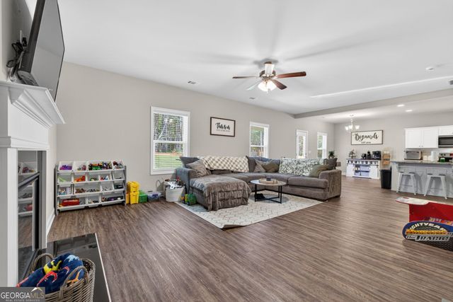 606 Sutton Road, Forsyth, GA 31029